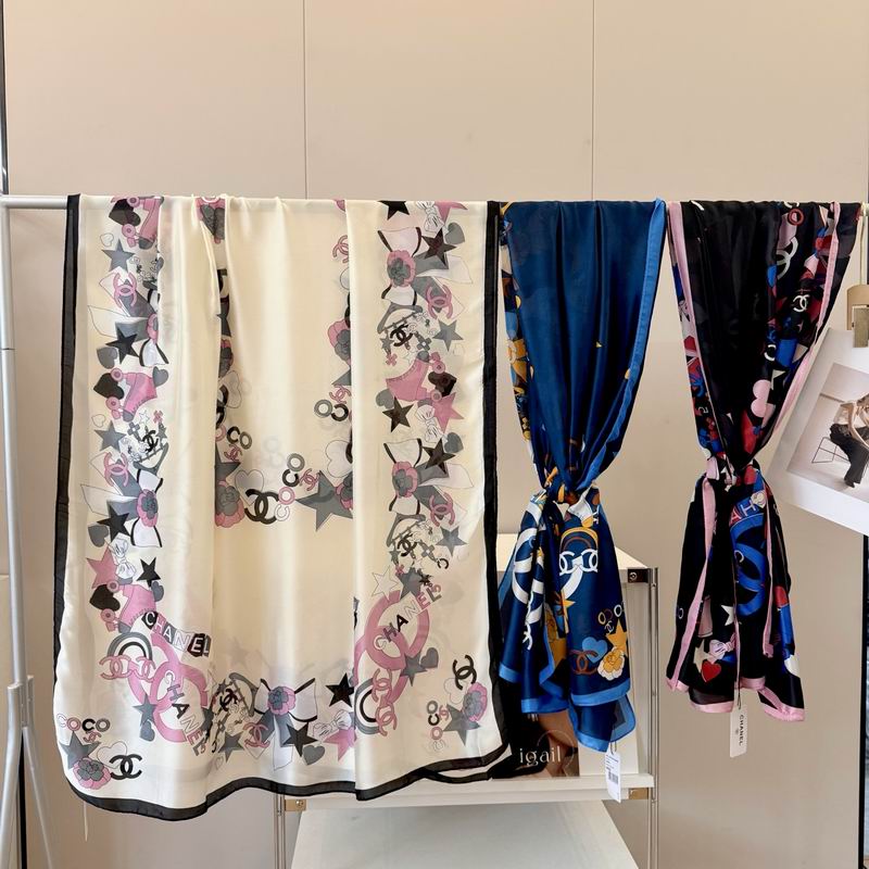 Chanel silk scarf 90-180cm E032952